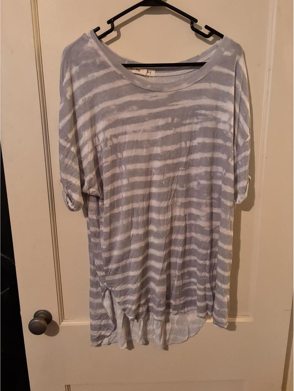 Moon & Sky XL  Gray Striped Relaxed Fit Tunic Top